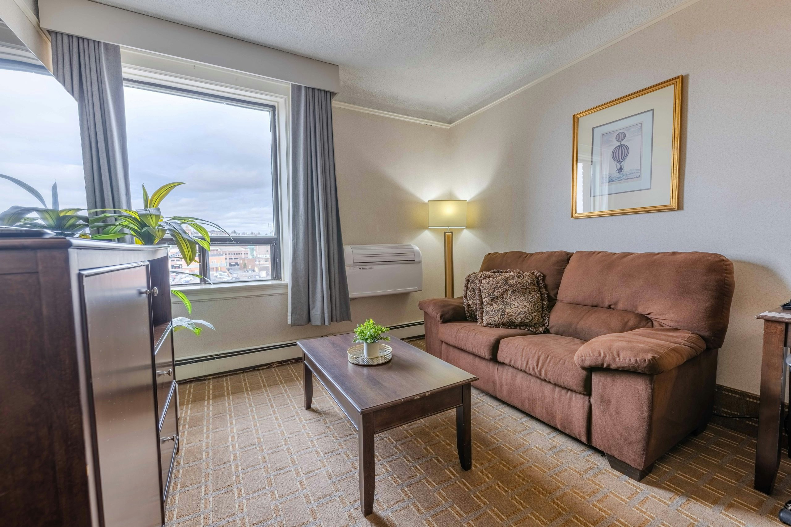 Prince Arthur Waterfront Hotel & Suites 28/43