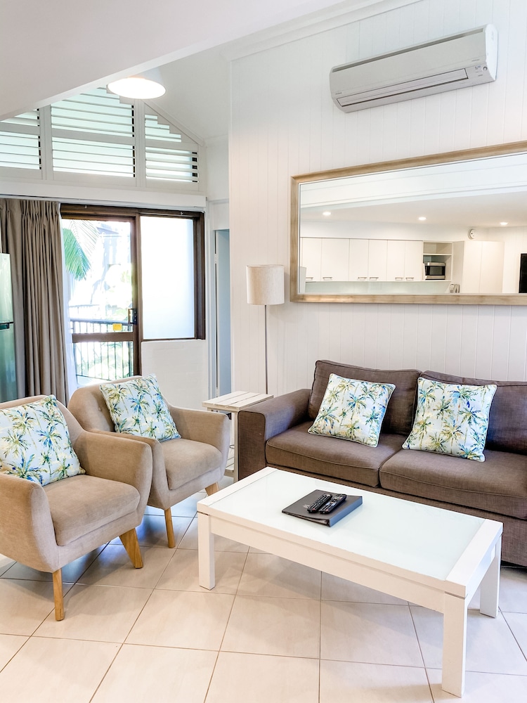 Ocean Breeze Resort 44/77