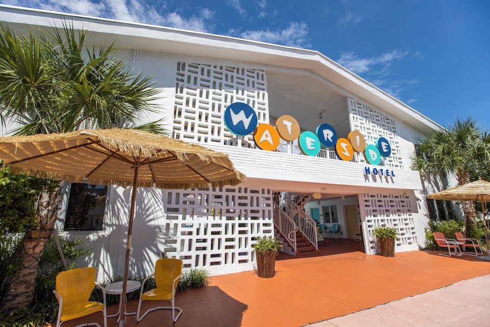 Waterside Hotel and Suites photo5