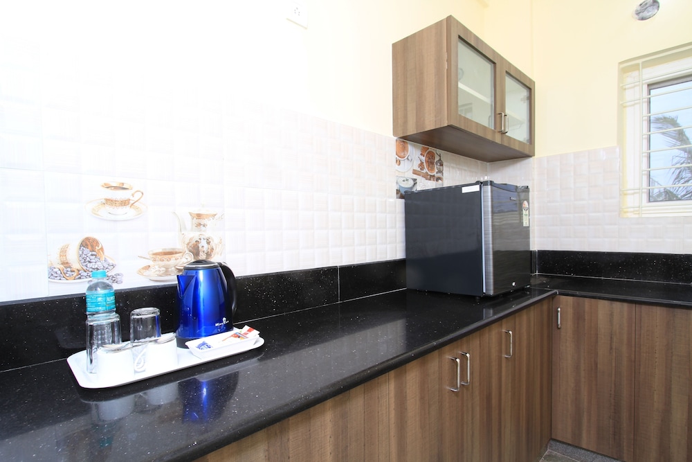 Tranzotel Bangalore Airport Hotel 7/47