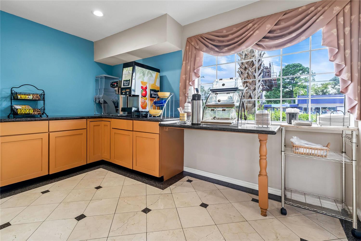 Days Inn By Wyndham Nacogdoches/Sfa University/Downtown 5/12
