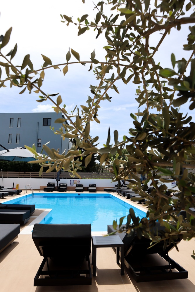 Penelope Hotel 27/30