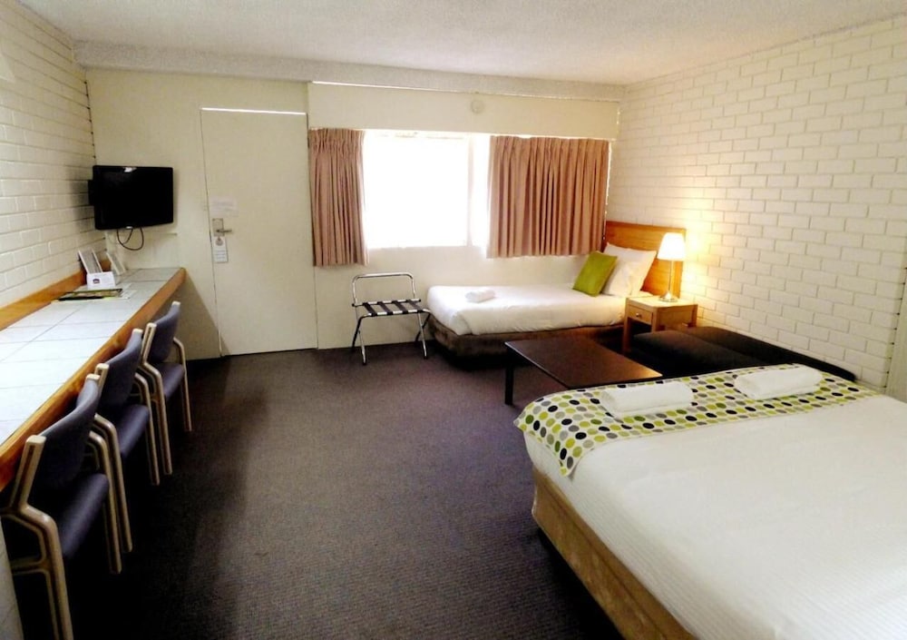 Wanderlight Motor Inn 28/68