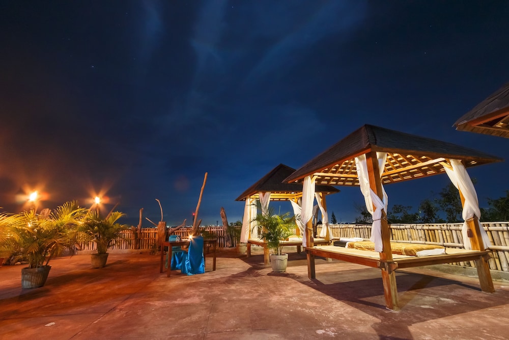 Buana Bali Luxury Villas Spa 66/70