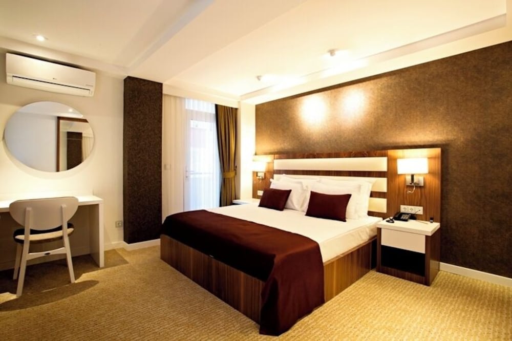 End Glory Hotel 12/49