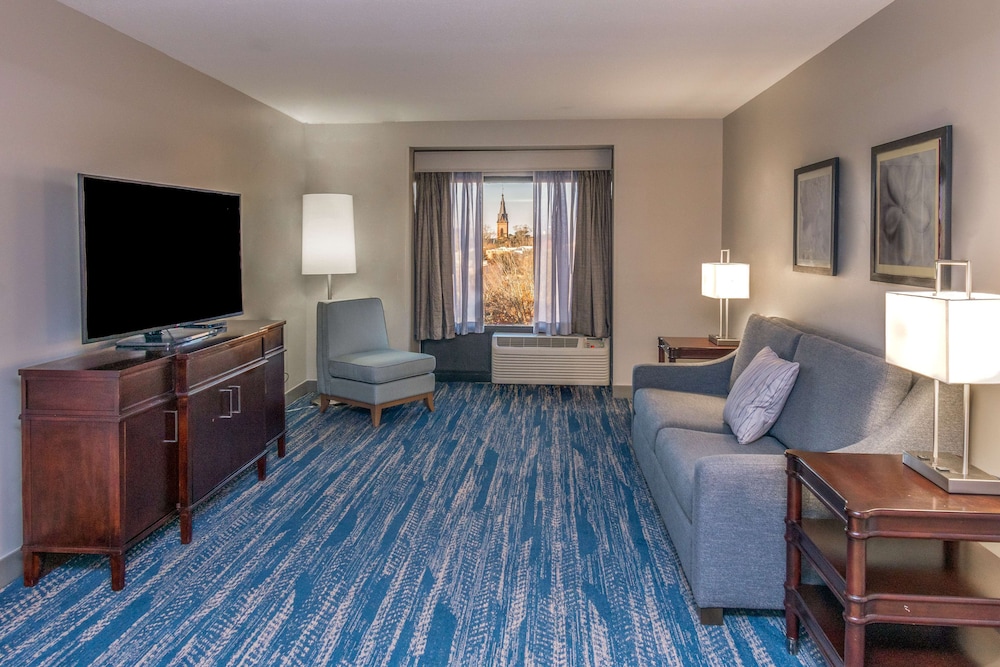 DoubleTree by Hilton Hotel New Bern Riverfront 28/52