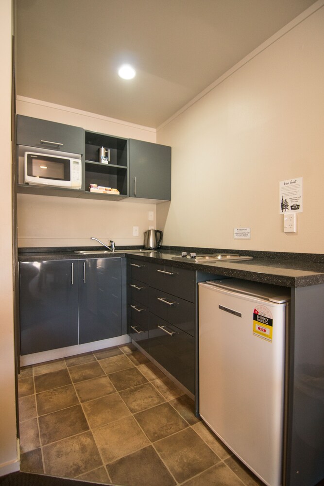 Parklands Motor Lodge 6/56