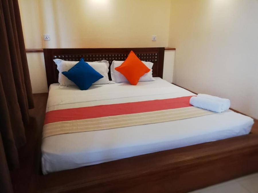 Lafala Hotel and Service Apartment, Dehiwala-Mount Lavinia 21/100