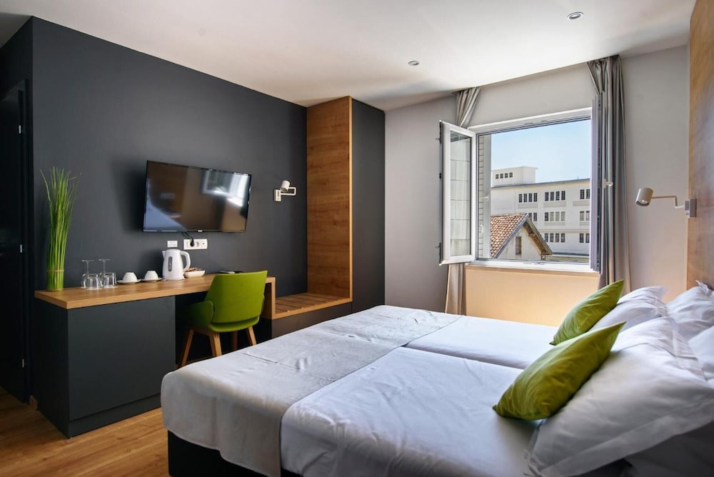 Ora Luxury Rooms 11/44