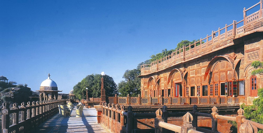 WelcomHeritage Bal Samand Lake Palace 40/47