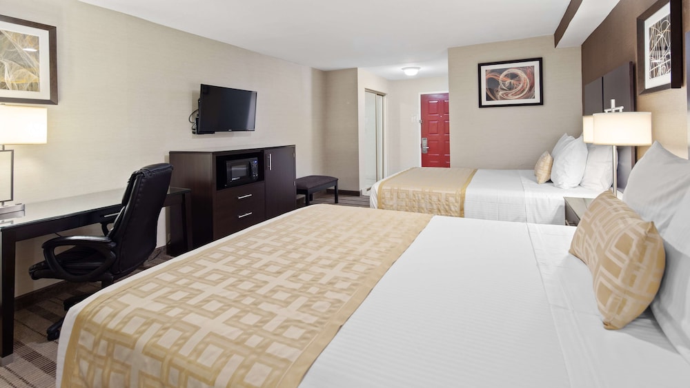 Best Western Pasadena Royale Inn & Suites 14/39
