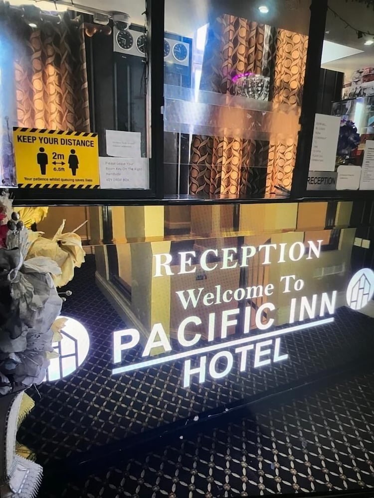 Pacific Inn London Heathrow (ex. Essex Inn Hotel) 1/34