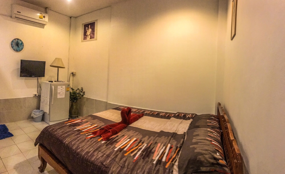 Surada Guesthouse 10/29