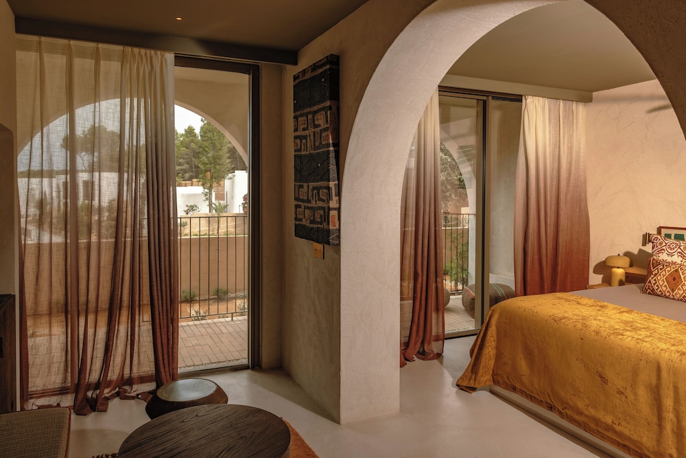 Sky Deck, Junior Suite, King Bed
