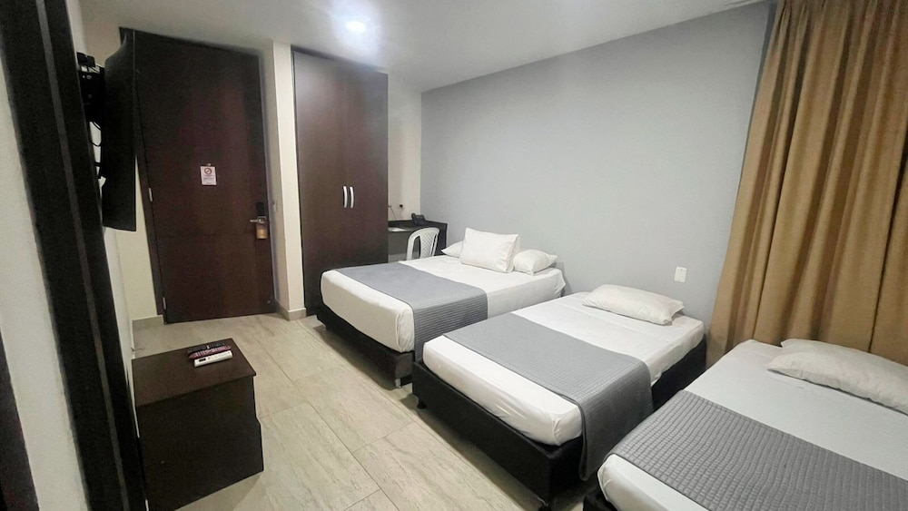 Ramada Cucuta 7/28