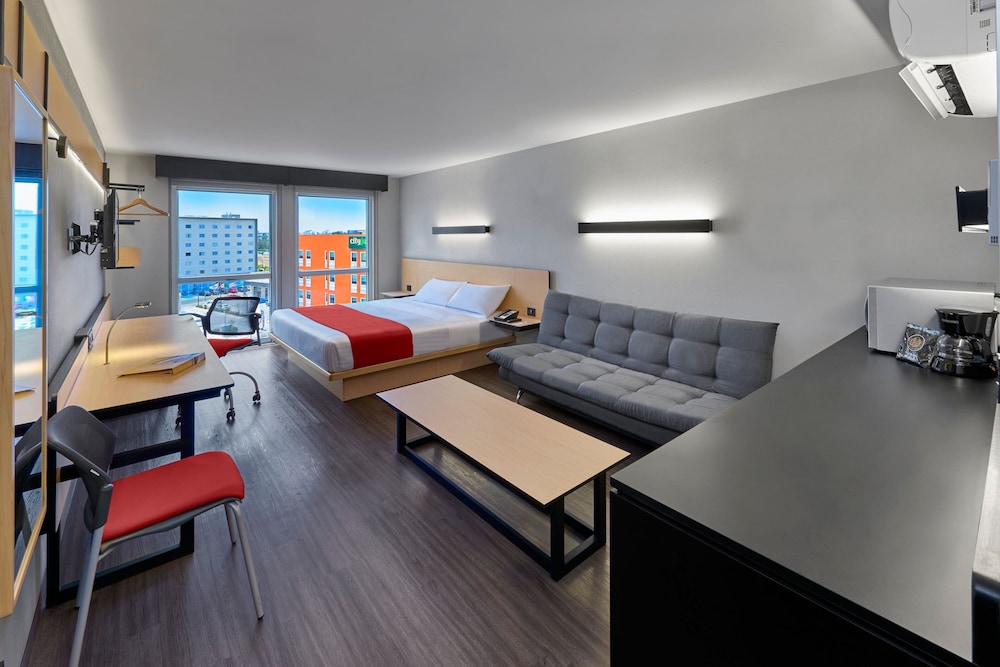 City Express by Marriott Tijuana Otay 11/38