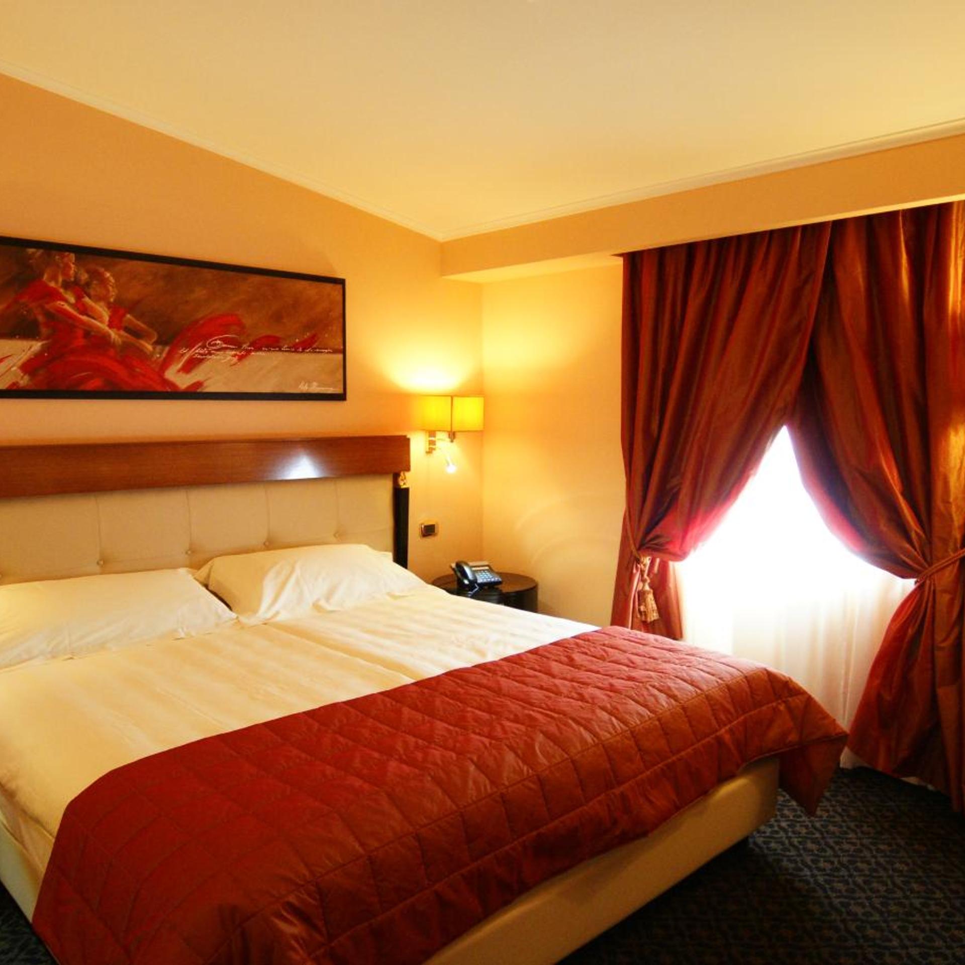 Bram Hotel 23/50