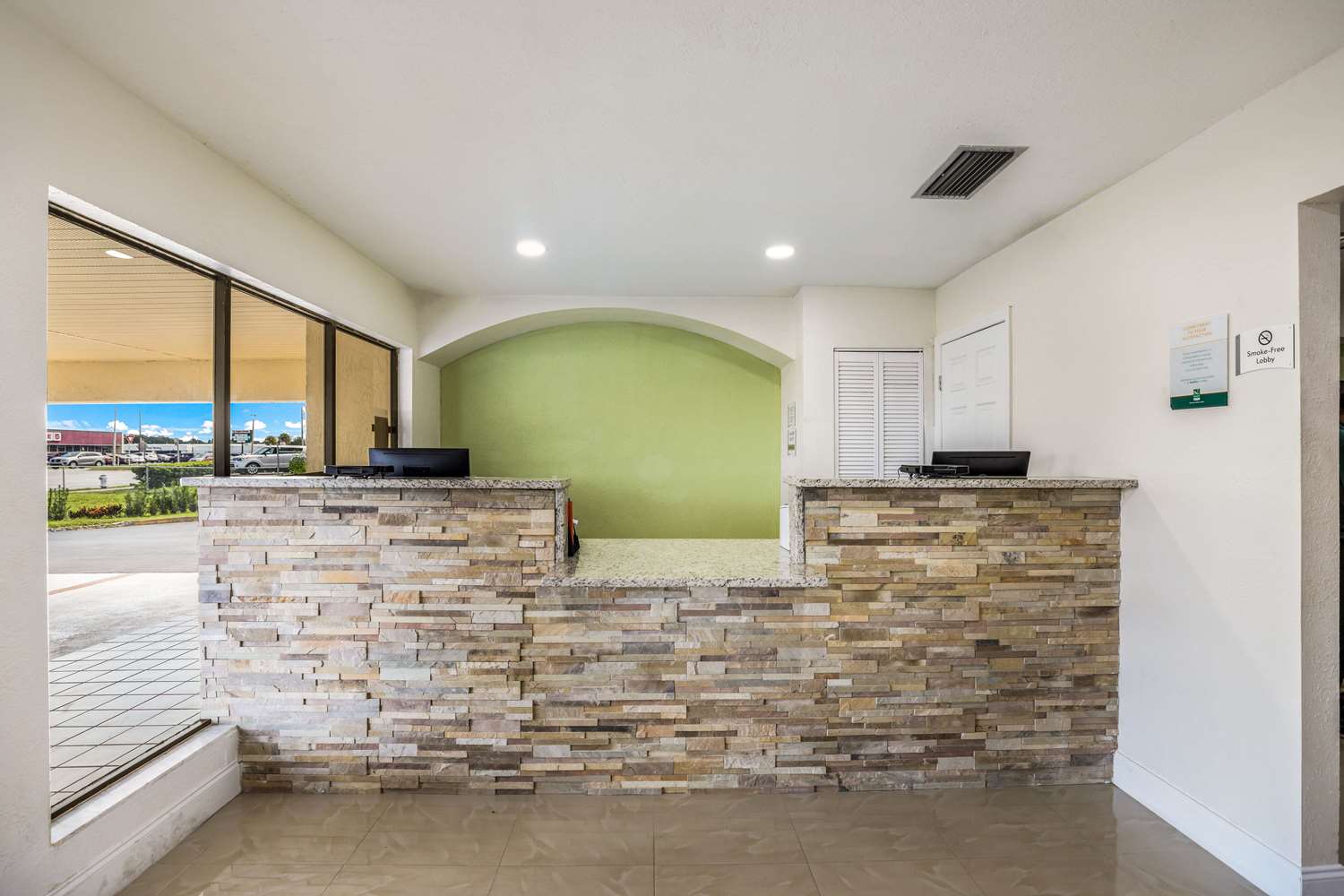Baymont by Wyndham Orlando Downtown 1/20