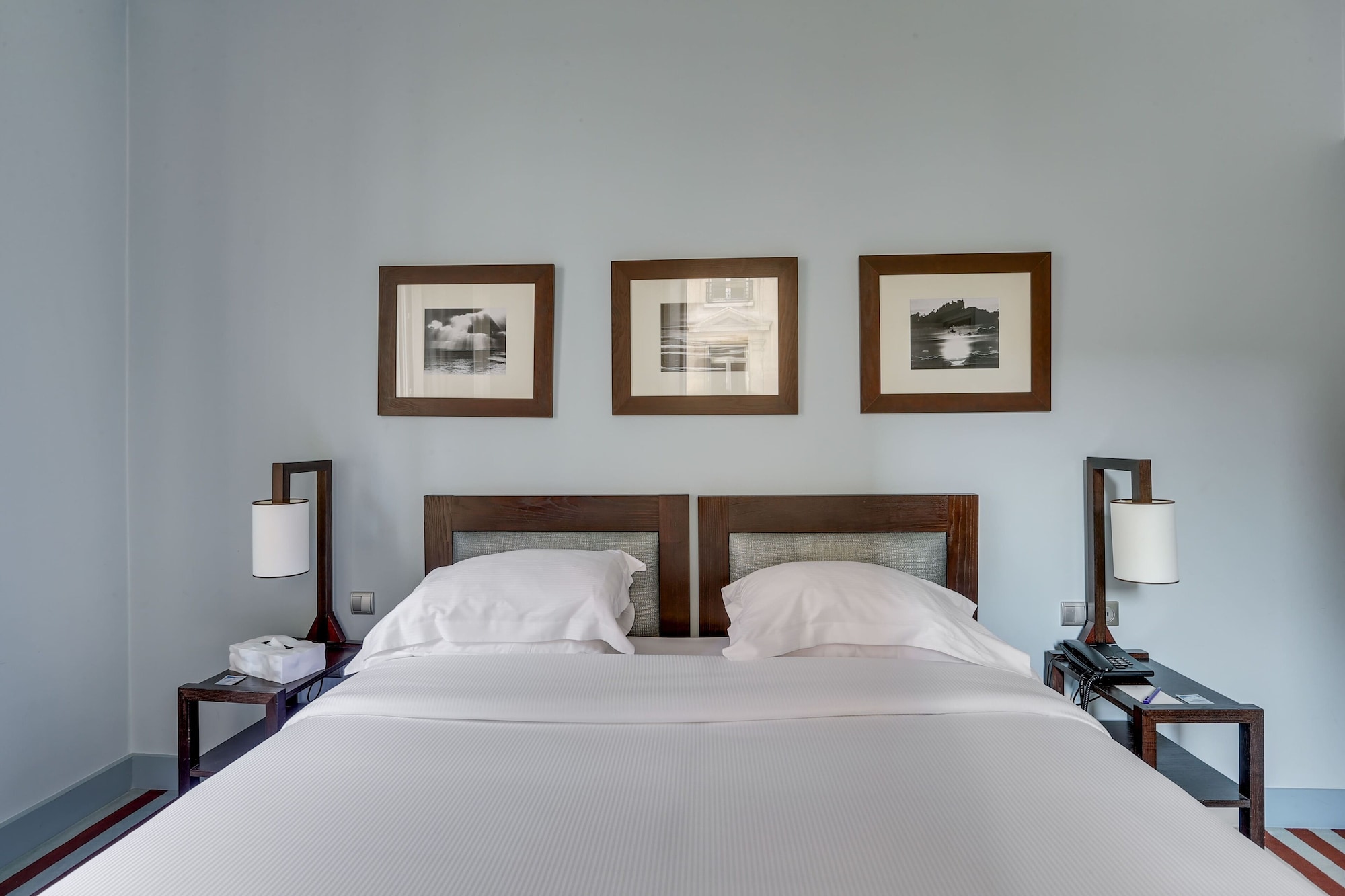 DELUXE, DOUBLE BED