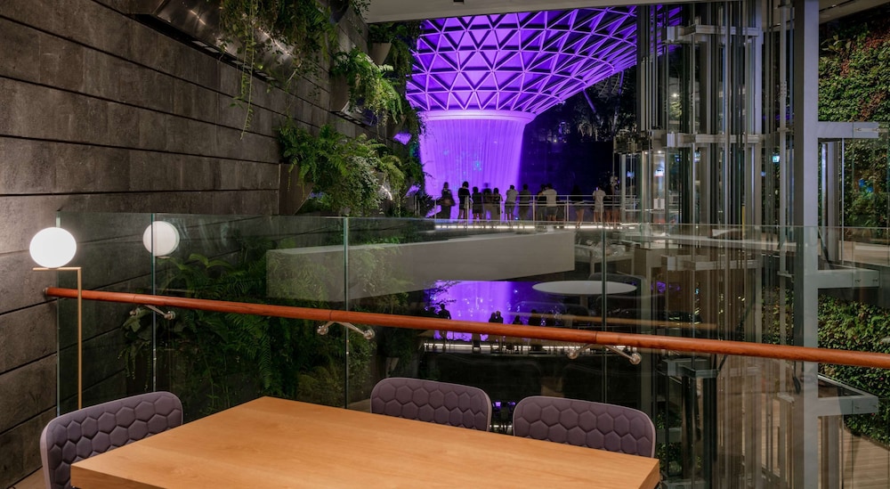 Yotelair Singapore Changi Airport 36/51