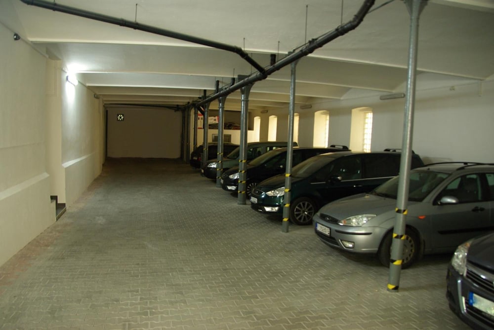 Adeba Hotel 43/49