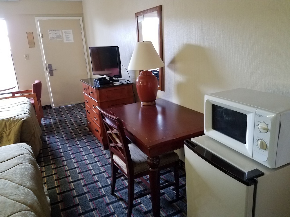 Americas Best Value Inn Augusta South 20/24
