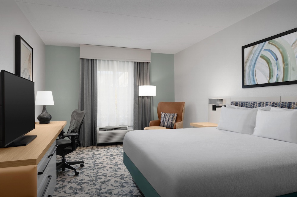 Evolution, King Bed