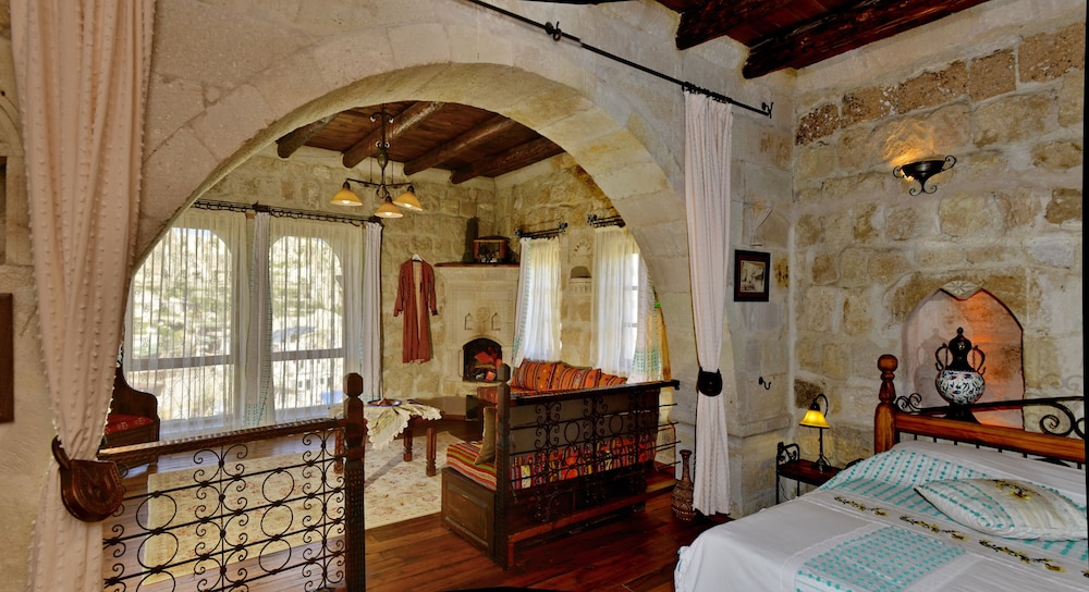 Kelebek Special Cave Hotel 25/84