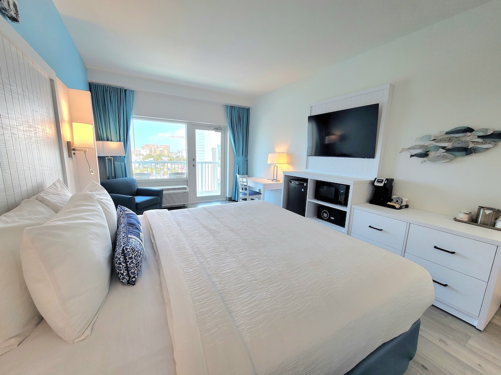 Room at ChartHouse Clearwater Beach Marina Hotel, CLEARWATER BEACH - FL