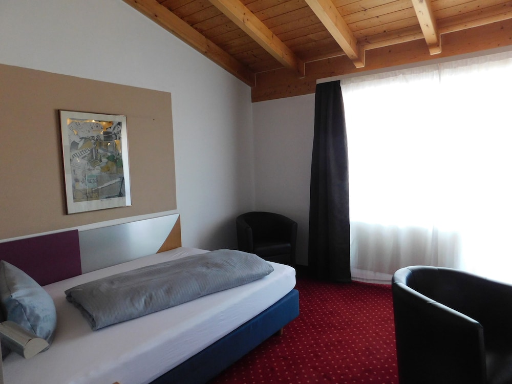 Hotel Konrad Poetzel Holzkirchen 18/50