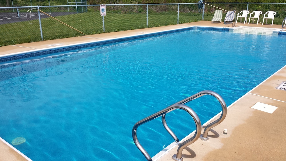 Americas Best Value Inn Palmyra Hershey 18/30