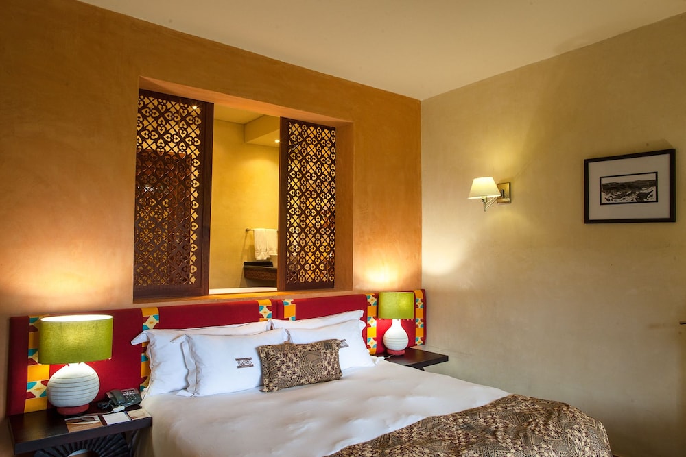 The Royal Senchi Resort/Hotel 5/50