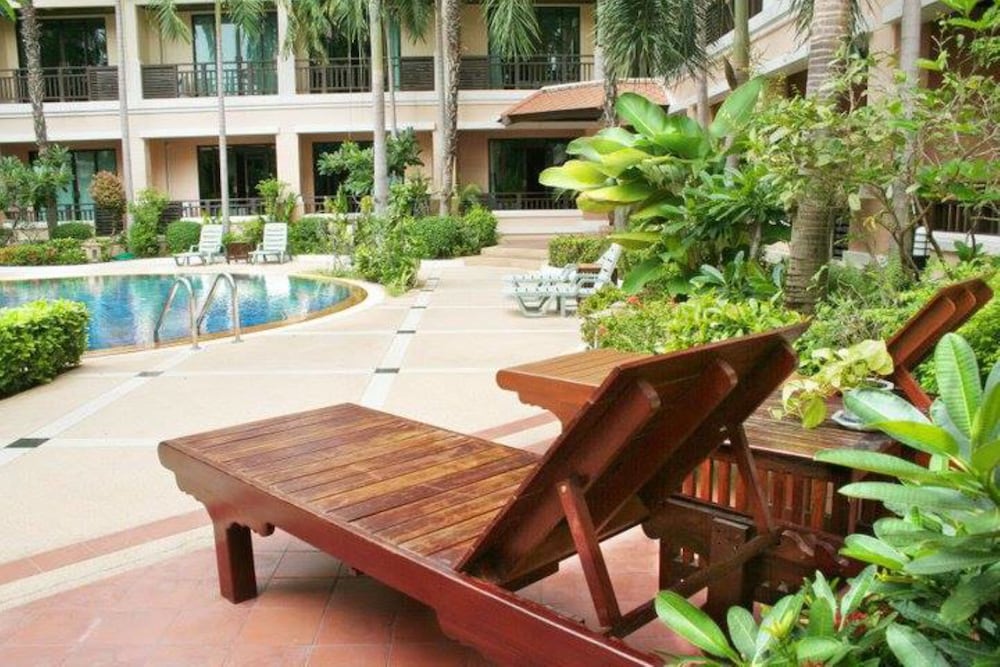 Lecasa Bangsaen Hotel 29/37