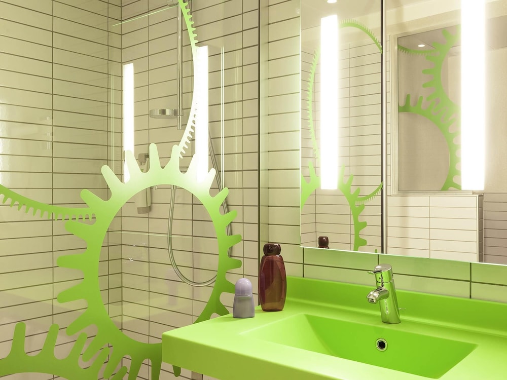 ibis Styles Besancon 77/77