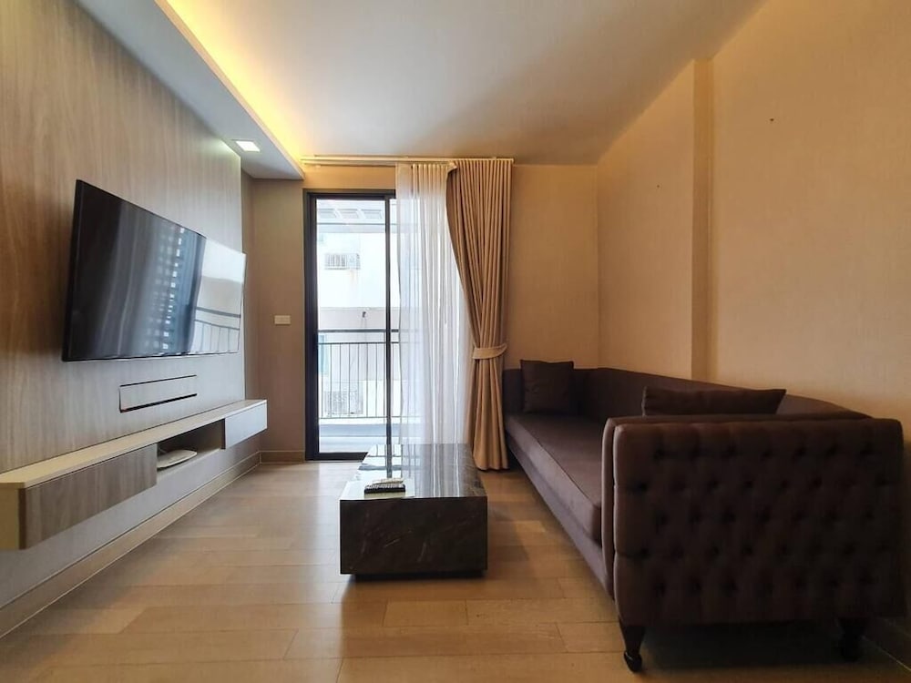 Dazzle Residence 26/47
