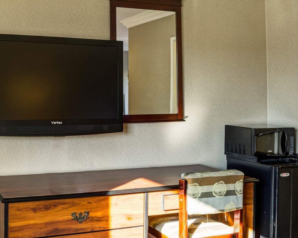 Rodeway Inn Near Venice Beach 13/35