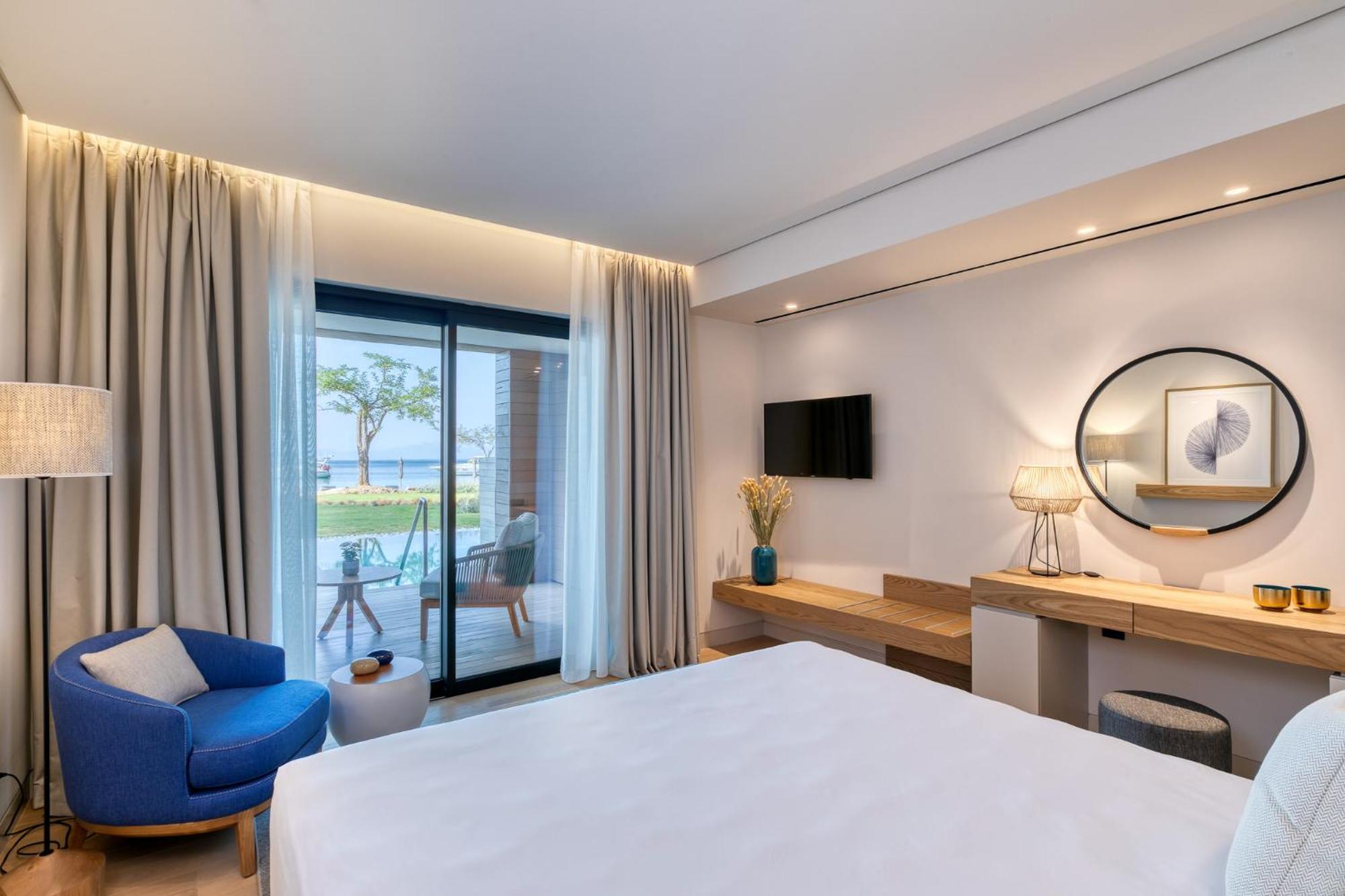 Vathi Cove Luxury Resort & Spa 22/60