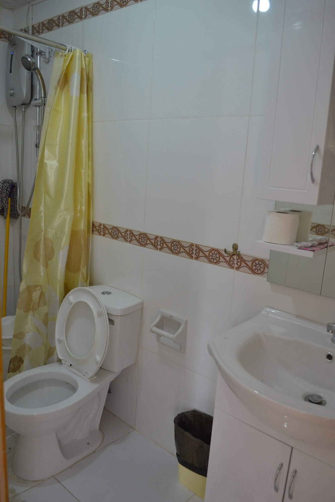 Studio, Queen Bed, Pool Front, Private Indoor