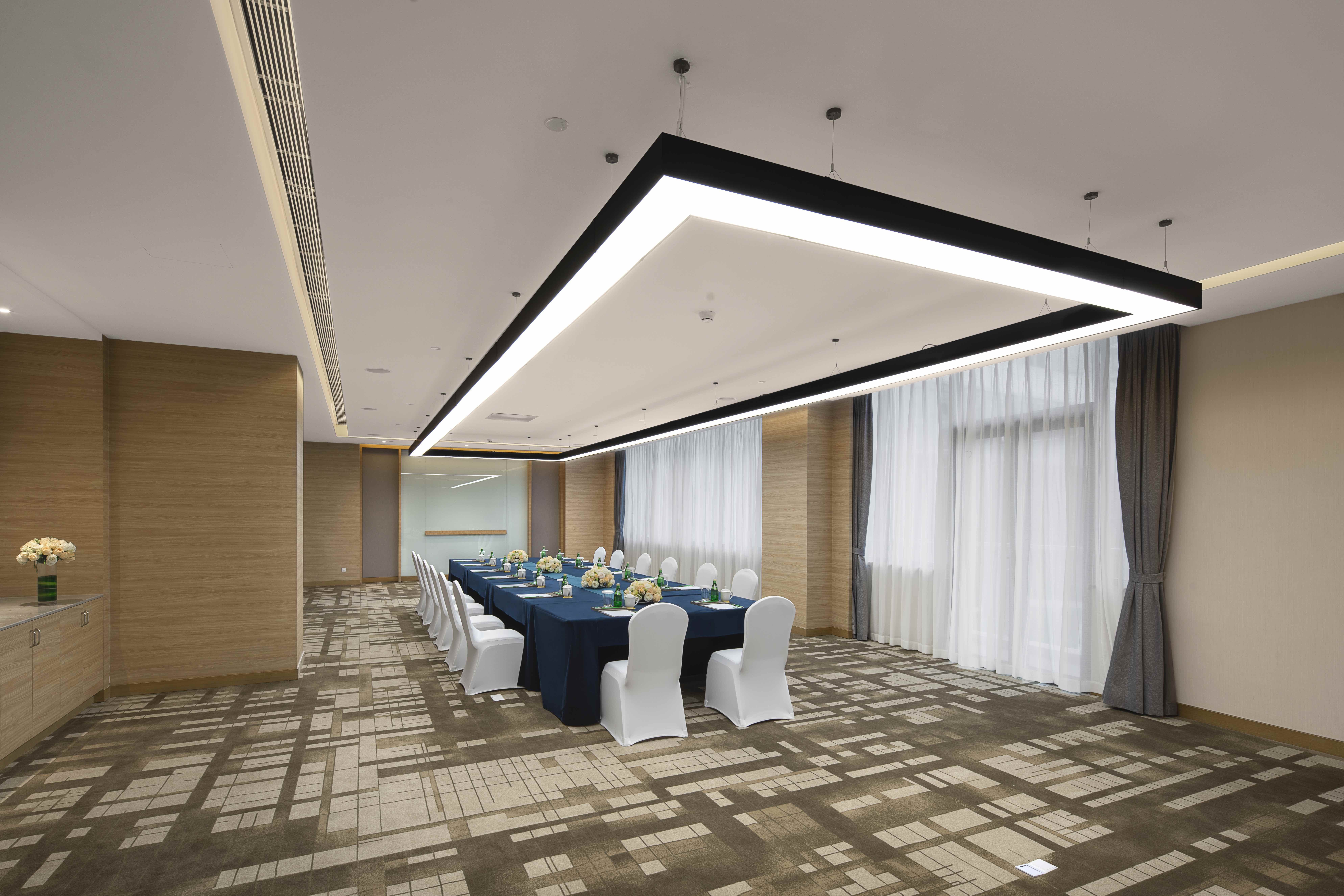 Holiday Inn Chengdu Airport 14/50