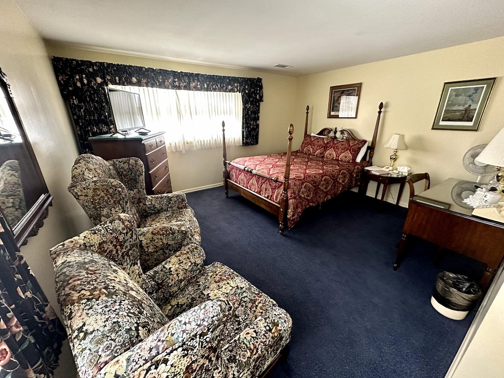 Montague Inn 47/73
