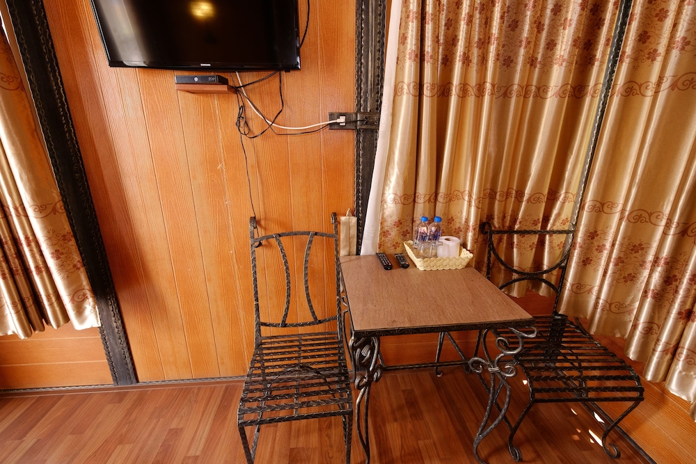 Mitaree Hotel 1 32/39