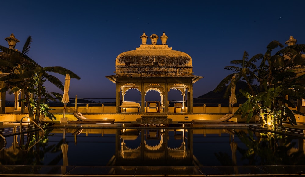 RAAS DEVIGARH(Formerly - DEVI GARH BY LEBUA) 5/70