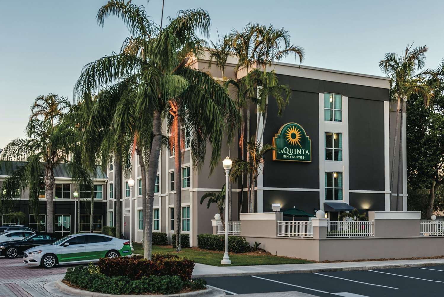 La Quinta Inn Suites Plantation Sw 6th Street 36/37