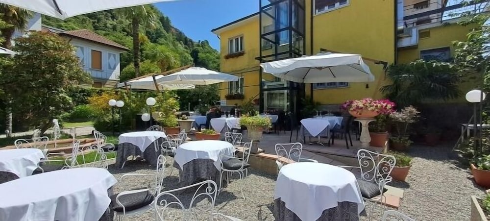 ALBERGO PARADISO 33/39