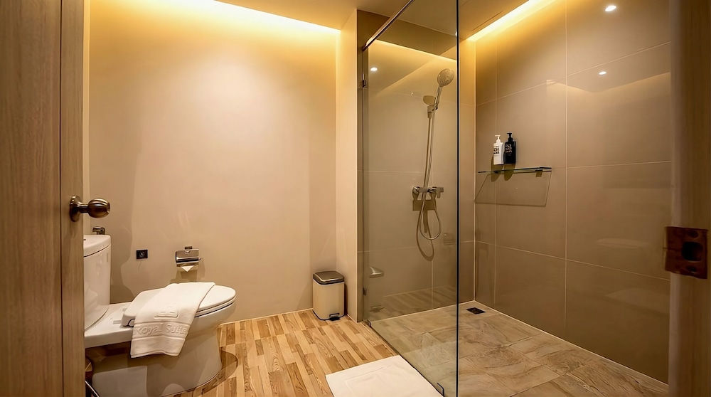 Beehive Boutique Hotel Phuket 49/50