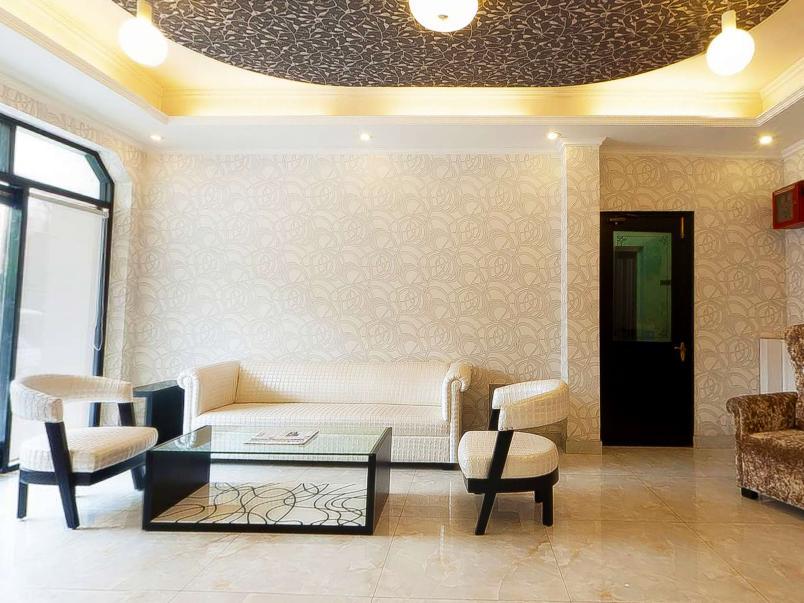 Hotel Pitrashish Premium 30/42
