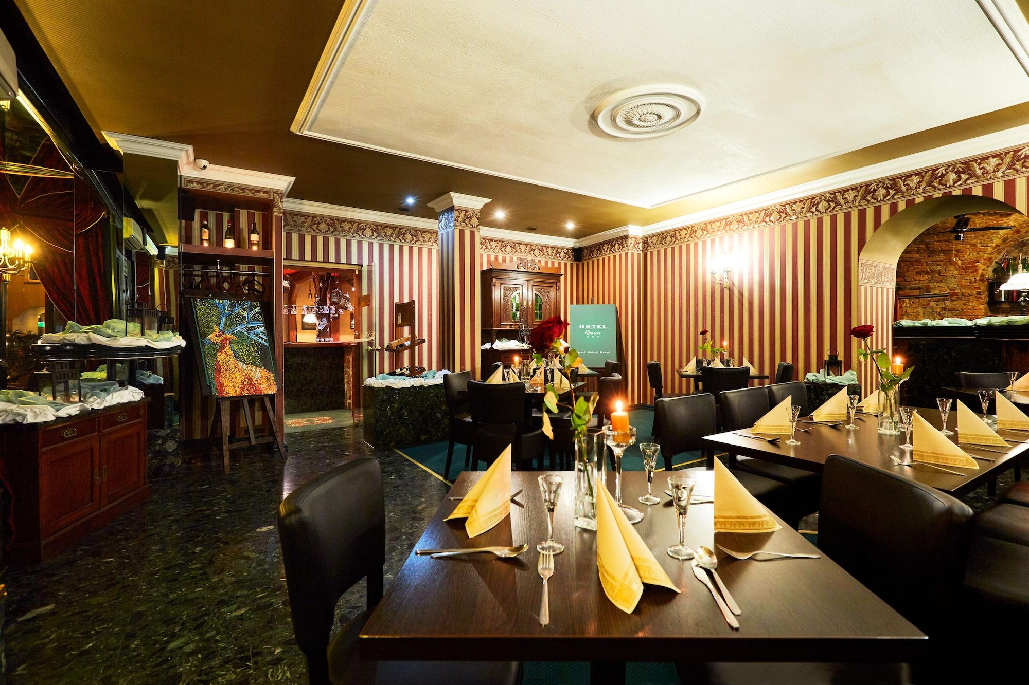 Hotel Baron Karczma Grodzka 34/51