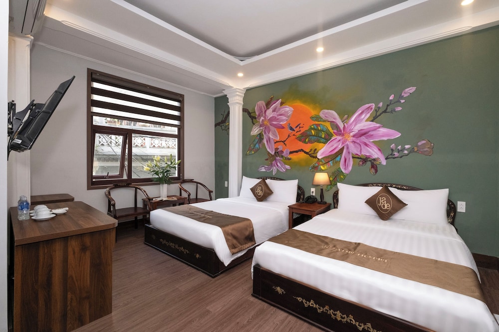 Jade Hotel 19/62