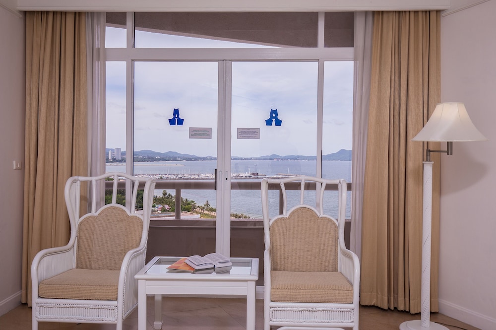 AMBASSADOR CITY JOMTIEN - OCEAN WING 31/50