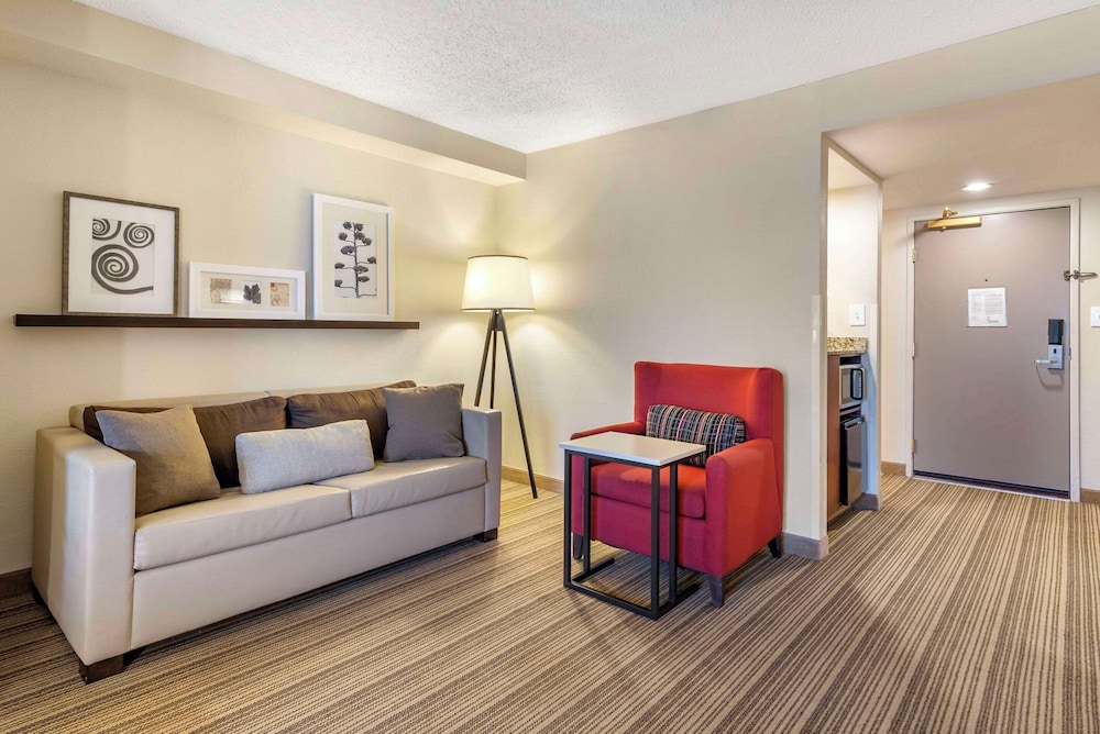 Country Inn and Suites By Radisson Atlanta Galleria/Ballpark GA 25/36
